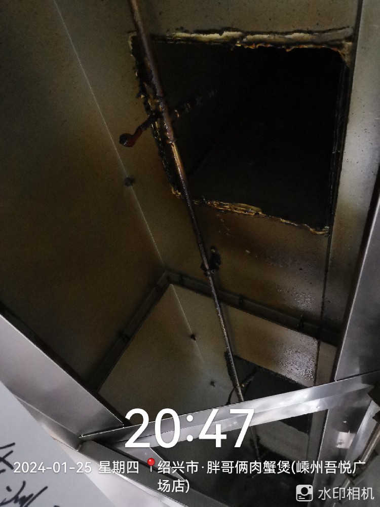 吾悦广场大型油烟道清洗